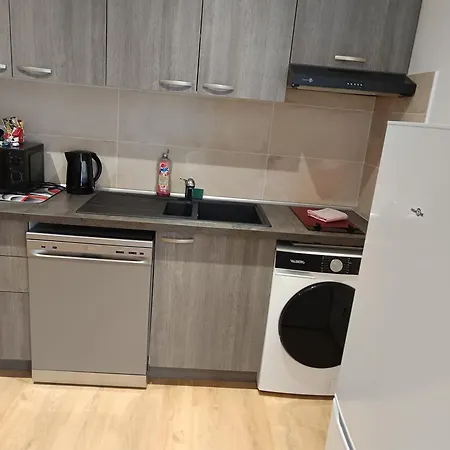 Jolie Maison Neuve - Malisone - *